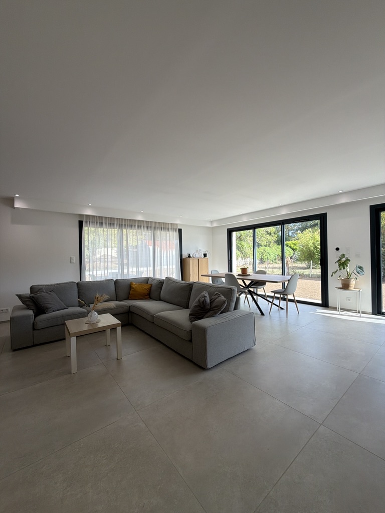 Maison moderne en Touraine, 37320 Esvres